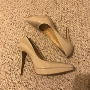 Jessica Simpson Nude Pumps